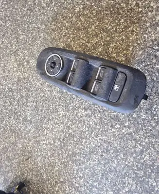 Ford Mondeo MK IV Electric window control switch