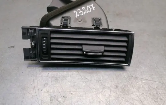Audi A6 S6 C6 4F Dashboard side air vent grill/cover trim 4F1820902B