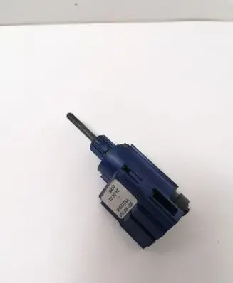 Audi A4 S4 B6 8E 8H Brake pedal sensor switch 8E0927189 1J0927189 1J0927189F