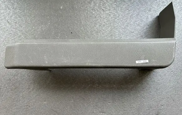 Nissan Patrol Y61 Other interior part 28124VB000