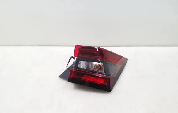 Nissan Juke II F16 Rear/tail lights 265506PA0A