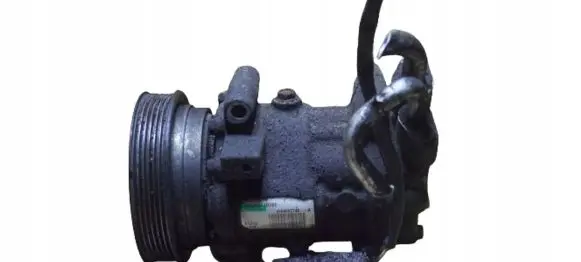 Nissan Juke I F15 Air conditioning (A/C) compressor (pump) 92600AZ74A