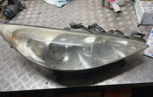 Peugeot 207 Headlight/headlamp 9649986180 89045700