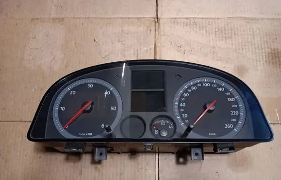 Volkswagen Caddy Speedometer (instrument cluster) 2K0920842C V0007000 VWZ7Z0E3204682