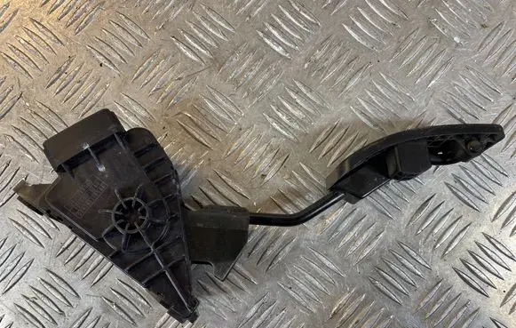 Subaru B9 Tribeca Accelerator throttle pedal 36010XA000 1988003240 08H291765A4