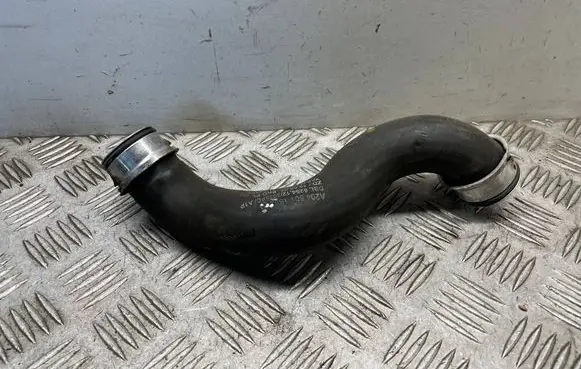 Mercedes-Benz C W204 Engine coolant pipe/hose A2045011682