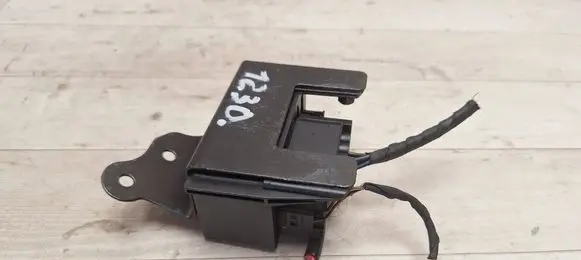 Mercedes-Benz C W203 Glow plug pre-heat relay 
