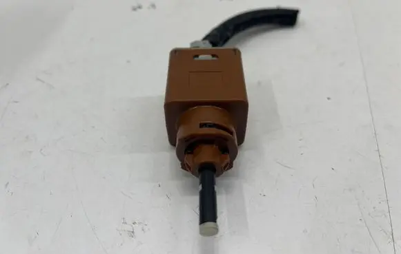 Nissan X-Trail T33 Brake pedal sensor switch