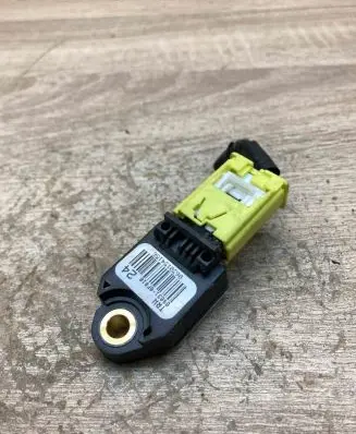 Toyota Verso Airbag deployment crash/impact sensor 898310F010