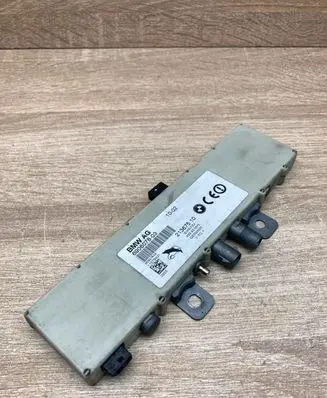 BMW 5 E39 Aerial antenna amplifier 6906078 1367510