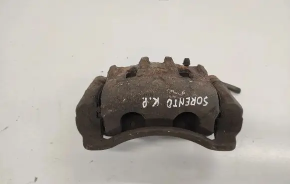 KIA Sorento Front brake caliper