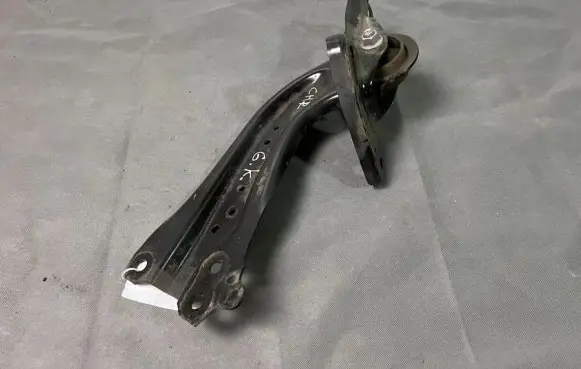 Toyota C-HR I Rear upper control arm/wishbone