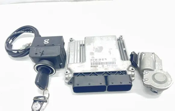 Mercedes-Benz C W203 Engine ECU kit and lock set 2095452308 A6461506279