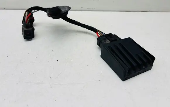 Volkswagen PASSAT B8 Fuel injection pump control unit/module 3Q0906121B