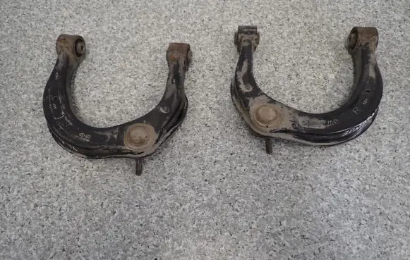Hyundai Sonata Rear suspension control arm 