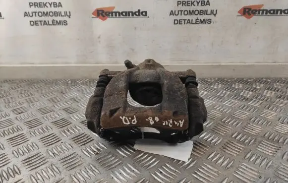 Toyota Auris 150 Front brake caliper