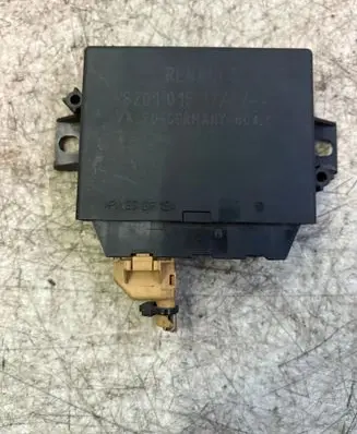 Opel Movano B Parking PDC control unit/module 8201015177