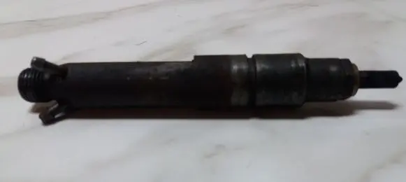 Volkswagen Caddy Fuel injector 028130202R
