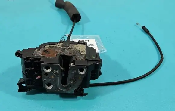 Renault Megane III Rear door lock 825020002R IMPRK1539024