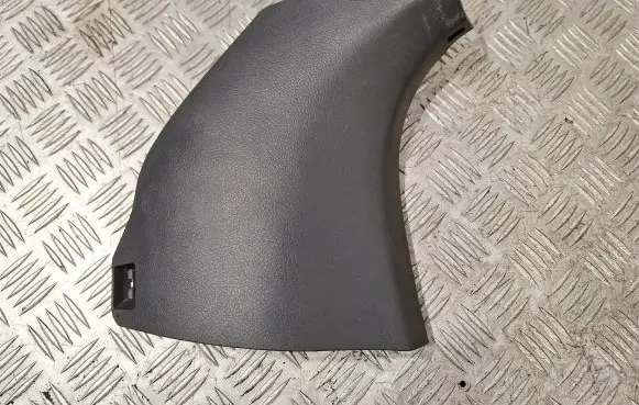 Toyota Verso Foot area side trim 621120F020B0 621120F020