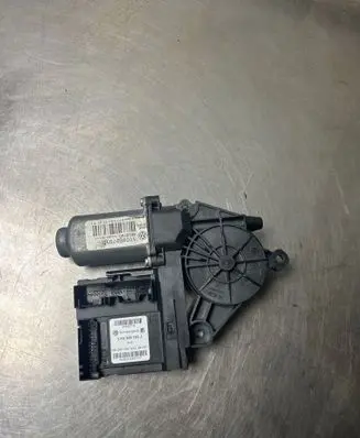 Audi A8 S8 D3 4E Rear door window regulator motor 10E6960L 05075710 1K0959793J
