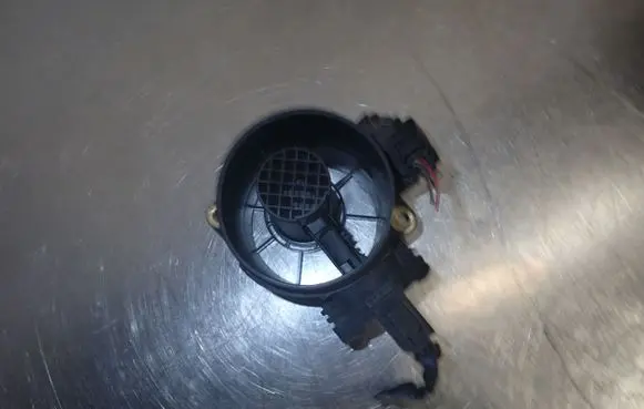 Mercedes-Benz E W211 Mass air flow meter