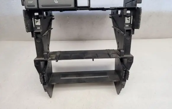 Audi A4 S4 B7 8E 8H Radio/GPS head unit trim 8E0858005F