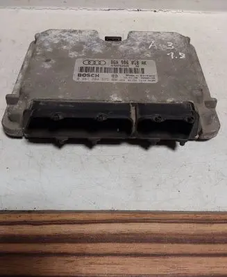 Audi A3 S3 8L Engine control unit/module 06A906018AK 0261204675
