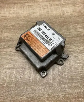Audi A8 S8 D2 4D Airbag control unit/module 4D0959655M 0285001351
