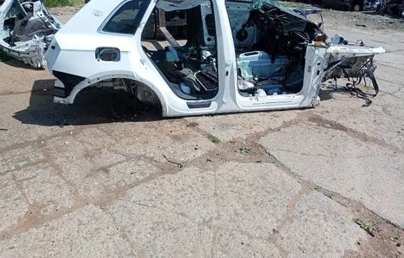 Audi Q5 SQ5 FY Front quarter panel 