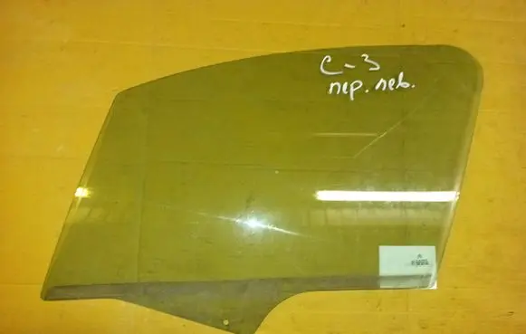 Citroen C3 Front door window glass four-door
