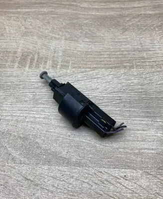 Opel Astra G Brake pedal sensor switch 09132299 09175172