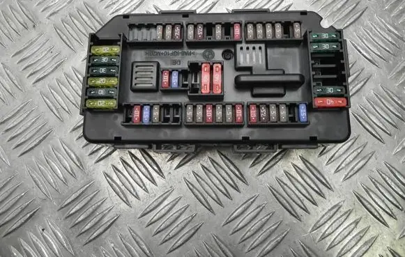 BMW 4 F32 F33 Fuse box set 9337879 K891