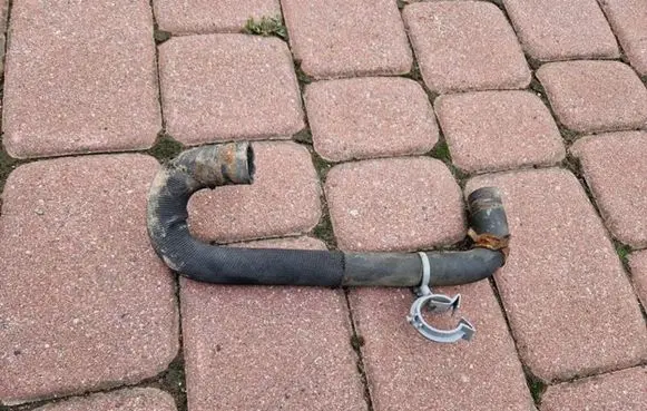 Opel Movano B Engine coolant pipe/hose