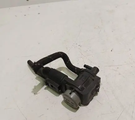 Volkswagen Golf IV Turbo solenoid valve 1J0906283C