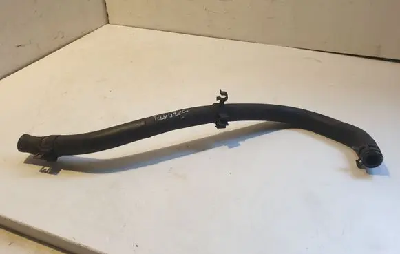 Volkswagen Touareg I Engine coolant pipe/hose