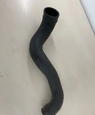 Volvo XC90 Intercooler hose/pipe 30645935
