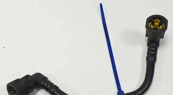 Mercedes-Benz ML W163 Fuel return line/hose 