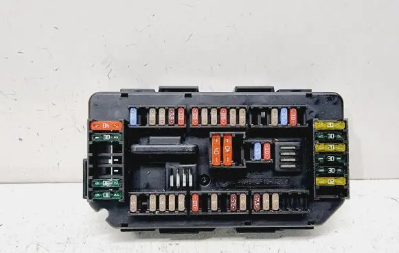 BMW 1 F20 F21 Fuse module 61149337879