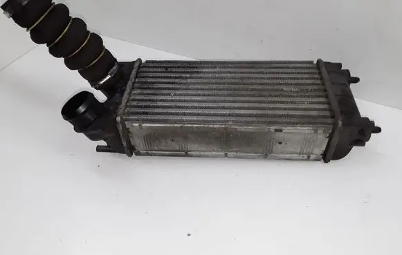 Citroen C4 II Intercooler radiator 9684212480
