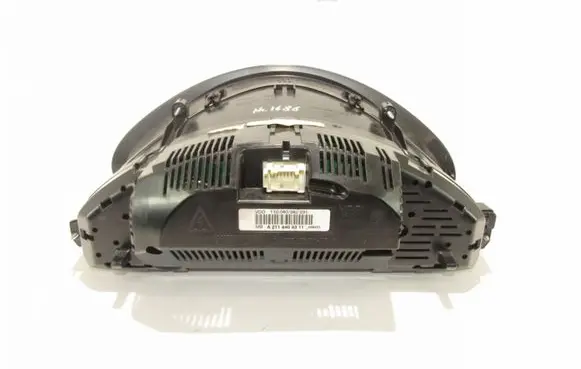 Mercedes-Benz E W211 Speedometer (instrument cluster) A2116890439