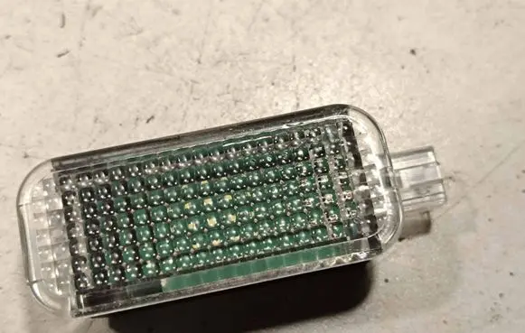 Audi Q7 4M Other interior light 4E0947415