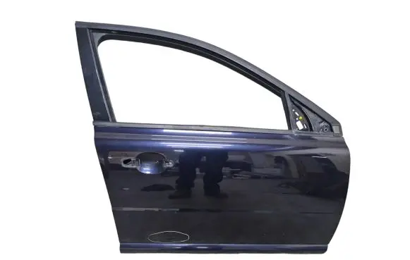 Volvo V70 Front door