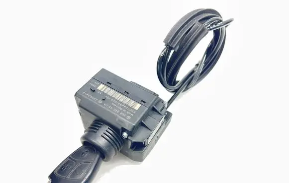 Mercedes-Benz CLK A209 C209 Ignition lock 2095451508
