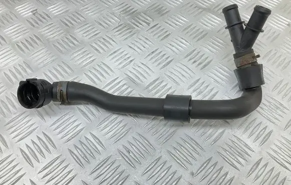 Engine coolant pipe/hose