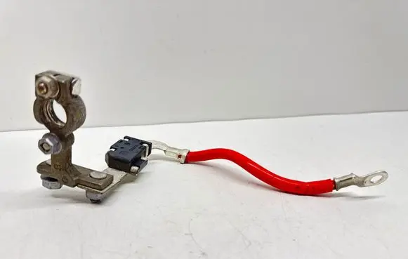 Volvo V40 Positive cable (battery) GF40MD25 1379723 03H15