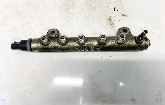 Renault Laguna II Fuel main line pipe 0445214042 8200148037