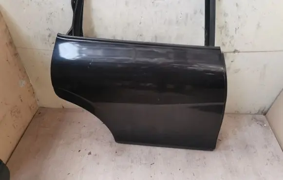 Seat Leon (1P) Rear door 1P0833056