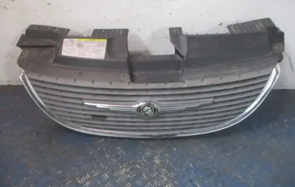 Chrysler Grand Voyager IV Front grill 4857522AA