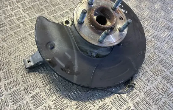 Chevrolet Camaro Front wheel hub spindle knuckle